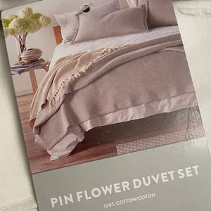 NWT Nordstrom Pin Wheel Flower Cotton King White Duvet Set $299